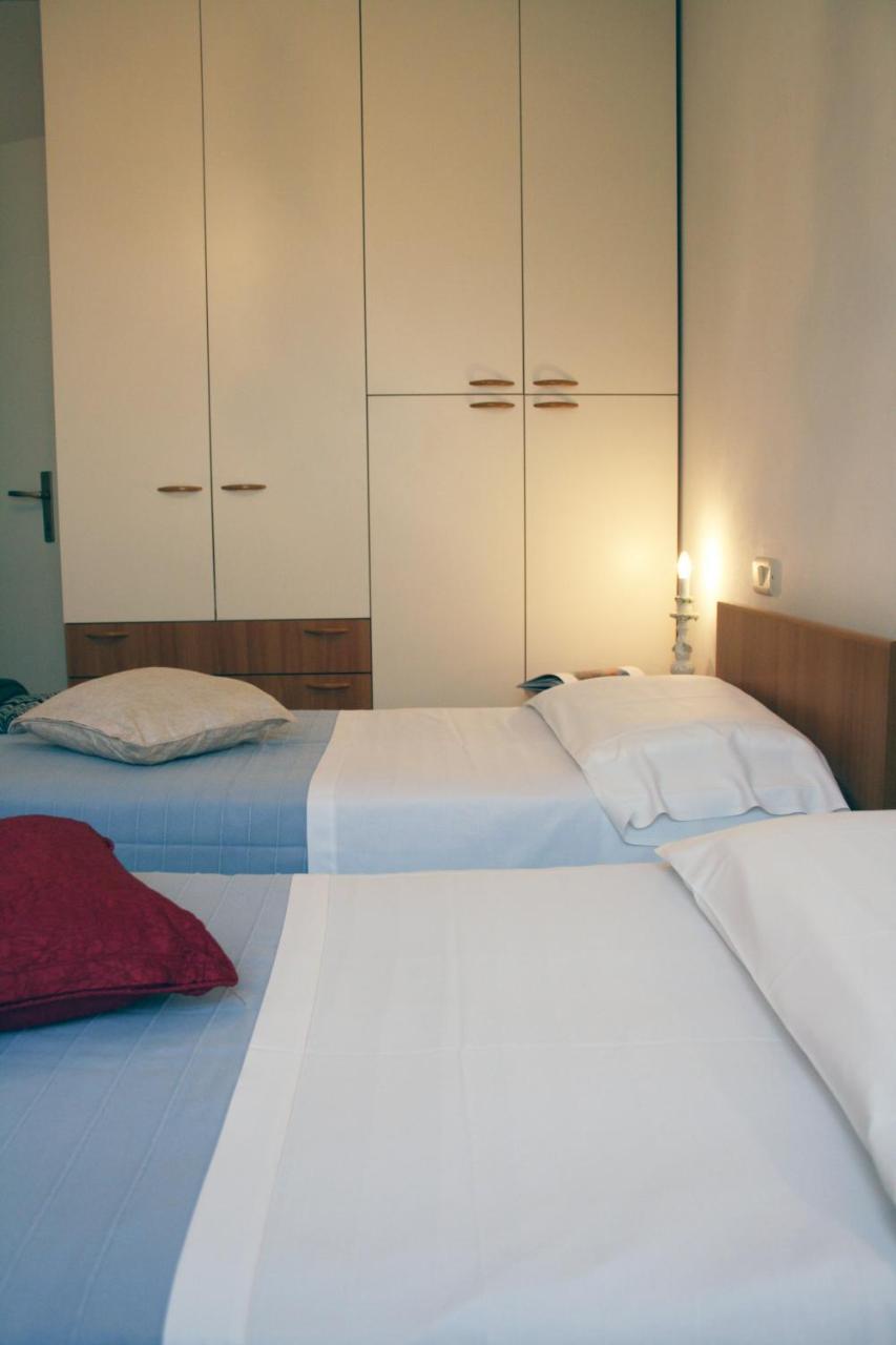 Residenza Manuela Daire Riccione Dış mekan fotoğraf