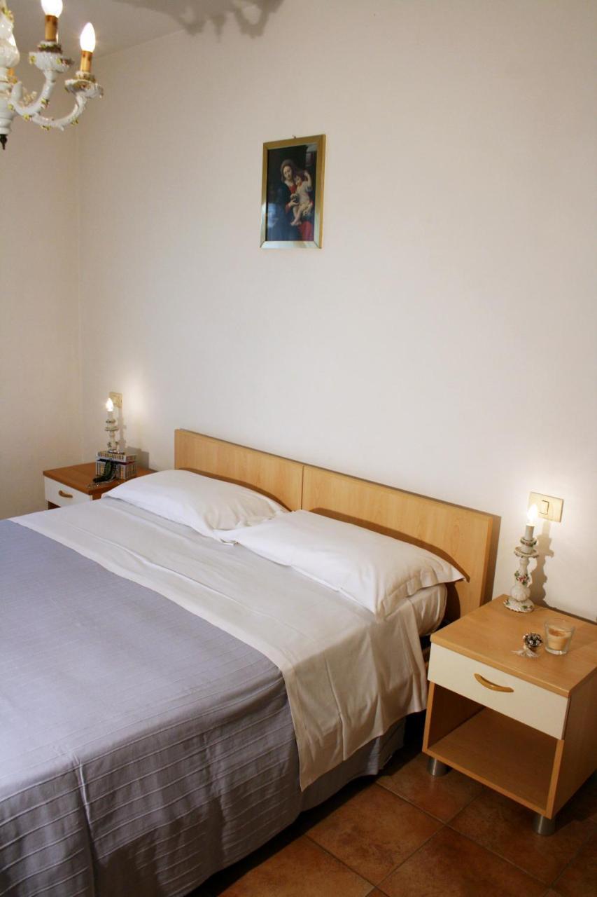 Residenza Manuela Daire Riccione Dış mekan fotoğraf
